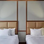 Hilton Ξενοδοχείο 5*
