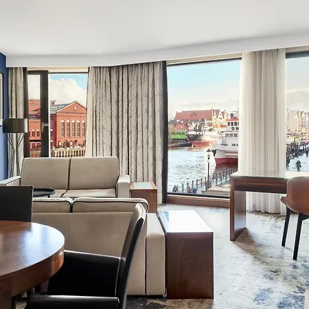 Hilton Hotel 5*
