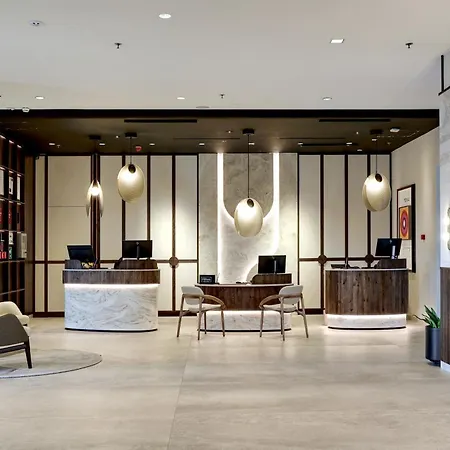 Hilton Otel 5*