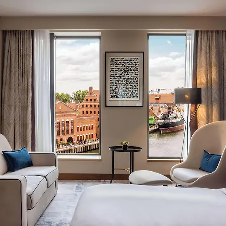 Hilton Ξενοδοχείο 5*